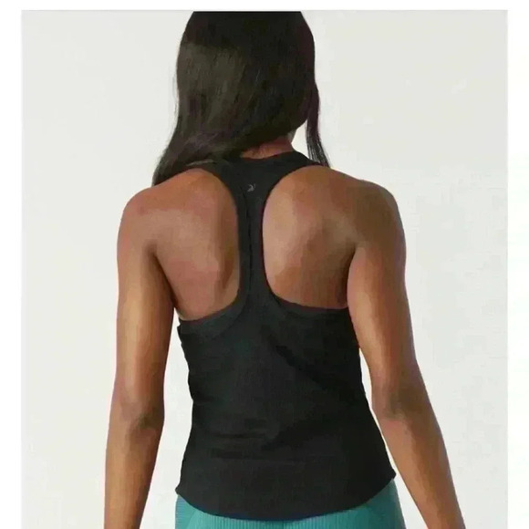 Glyder Strength Tank - Picture 2 of 5